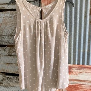 Coco & Main sleeveless Blouse